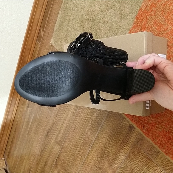 Cushionaire Dressy Heels - Picture 5 of 13